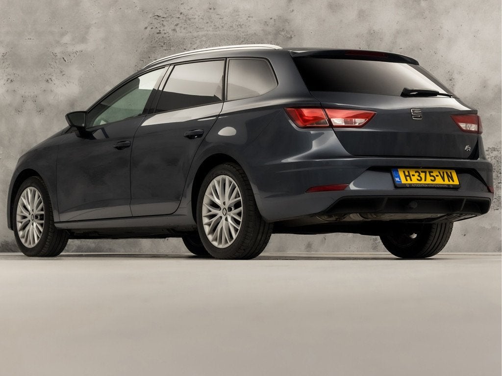 SEAT Leon 1.5 TSI FR Sport 131PK (NAVIGATIE, 4 CILINDER, APP, 12 maanden, Stof, 4 cilinders, Leon