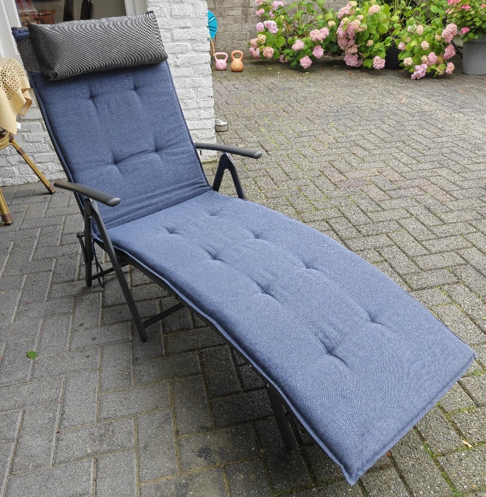 ligbed tuin nieuw, met blauw ligkussen, Ophalen, Nieuw, Kunststof, Verstelbaar