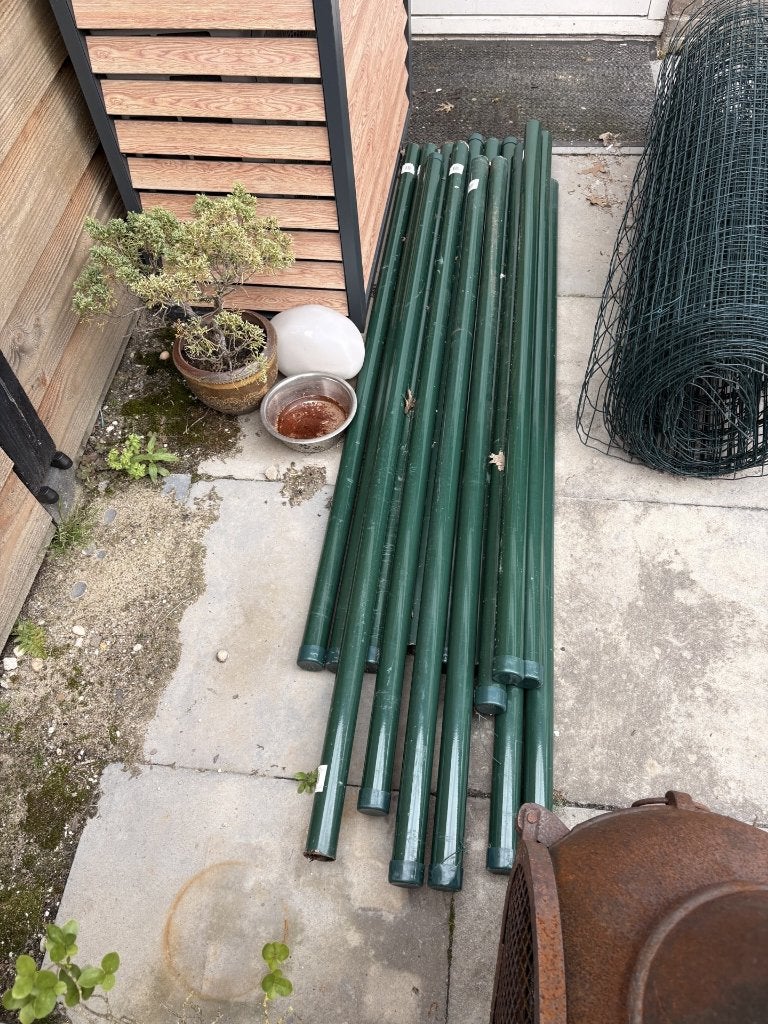 Gaas en palen voor in de tuin (groen), Tuin en Terras, Gaas en Draad, Ophalen, Gebruikt, 10 tot 20 meter, Overige typen
