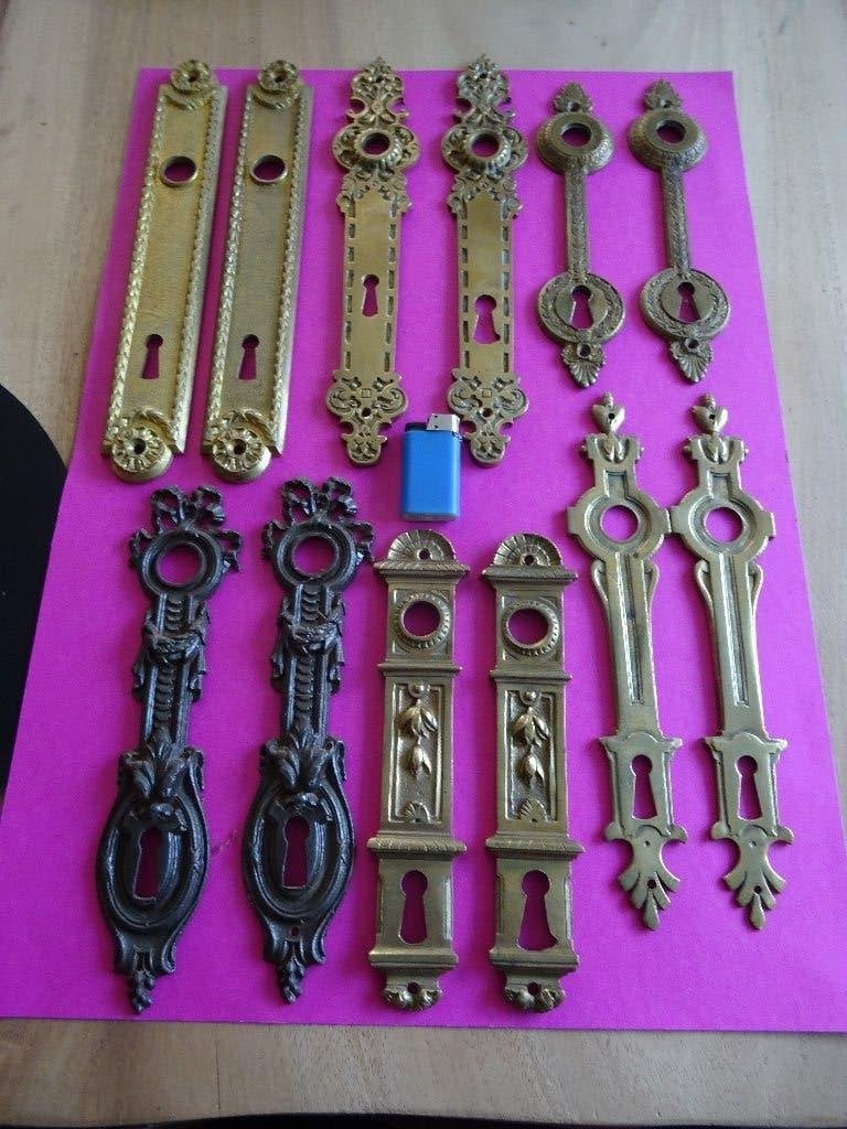 7 x ANTIEK DEURBESLAG  SLOTPLAAT SLOT DEUR BESLAG  SLEUTEL, Antiek en Kunst, Ophalen of Verzenden