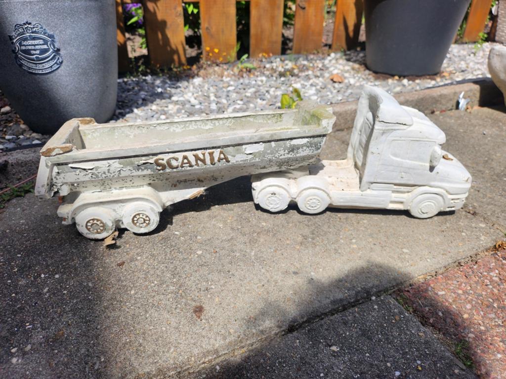 Scania torpedo met oplegger, Tuin en Terras, Tuinbeelden, Ophalen of Verzenden