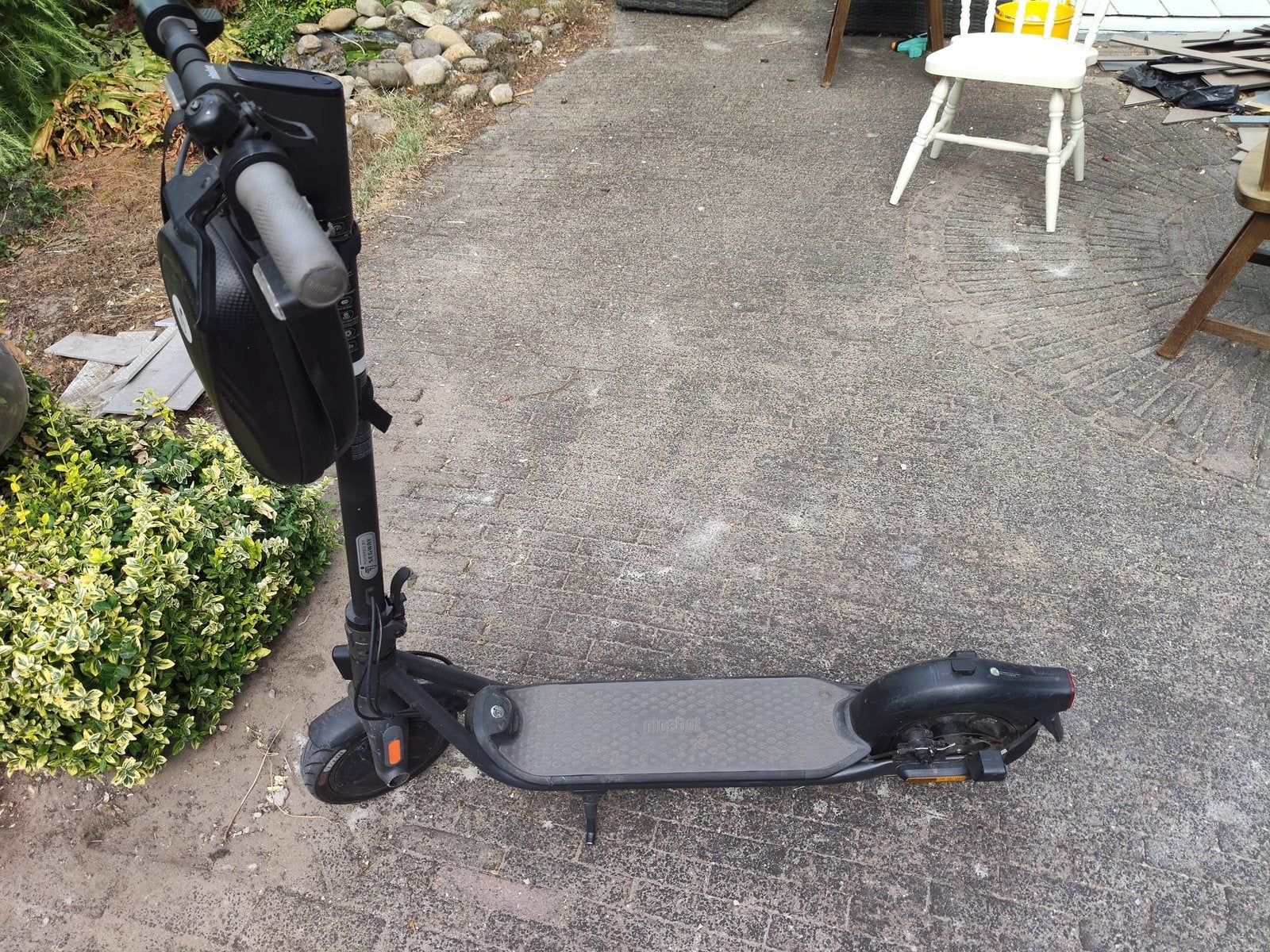 Ninebot segway f40i elektrische step, Fietsen en Brommers, Steps, Ophalen of Verzenden, Zo goed als nieuw, Elektrische step (E-scooter)