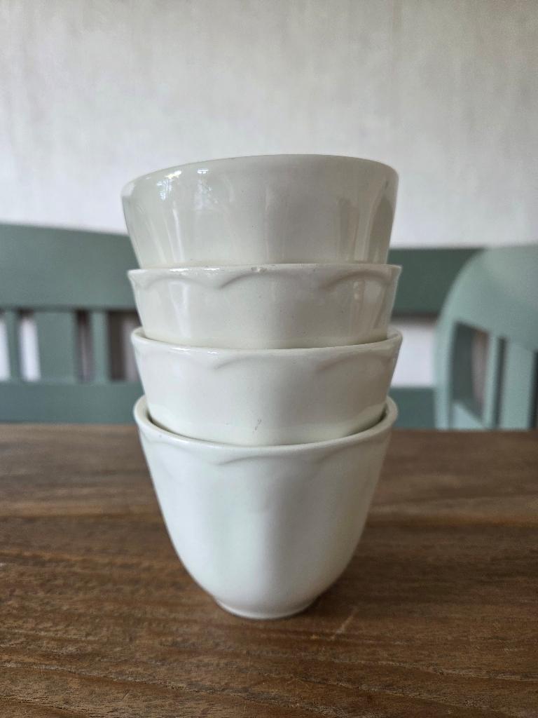 koffie- of theekommetjes, Huis en Inrichting, Keuken | Servies, Gebruikt, Ophalen of Verzenden, Overige stijlen, Kop(pen) en/of Schotel(s)