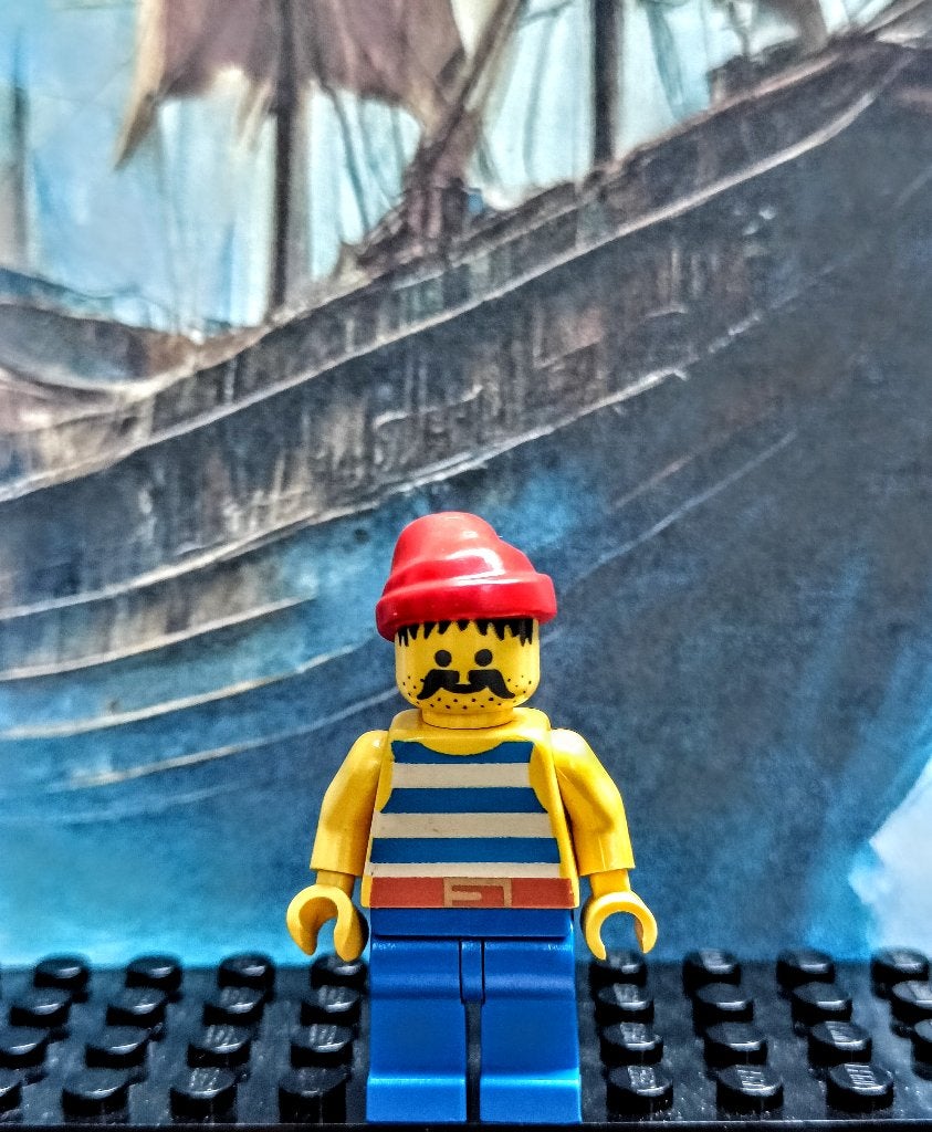 Lego Piraten Minifiguur - Blauw Wit Gestreept Shirt, Gebruikt, Lego, Minifiguur, Pirates