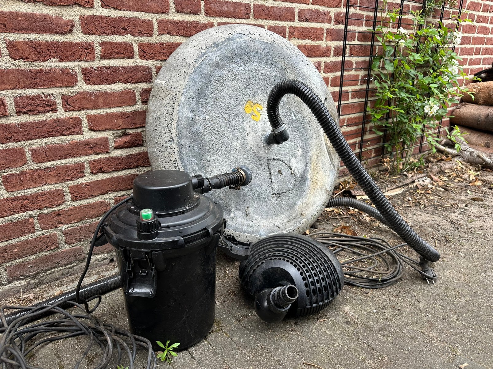 Vijverfilter met UVC lamp en pomp - Intratuin & Oase, Ophalen, Gebruikt, Vijverfilter