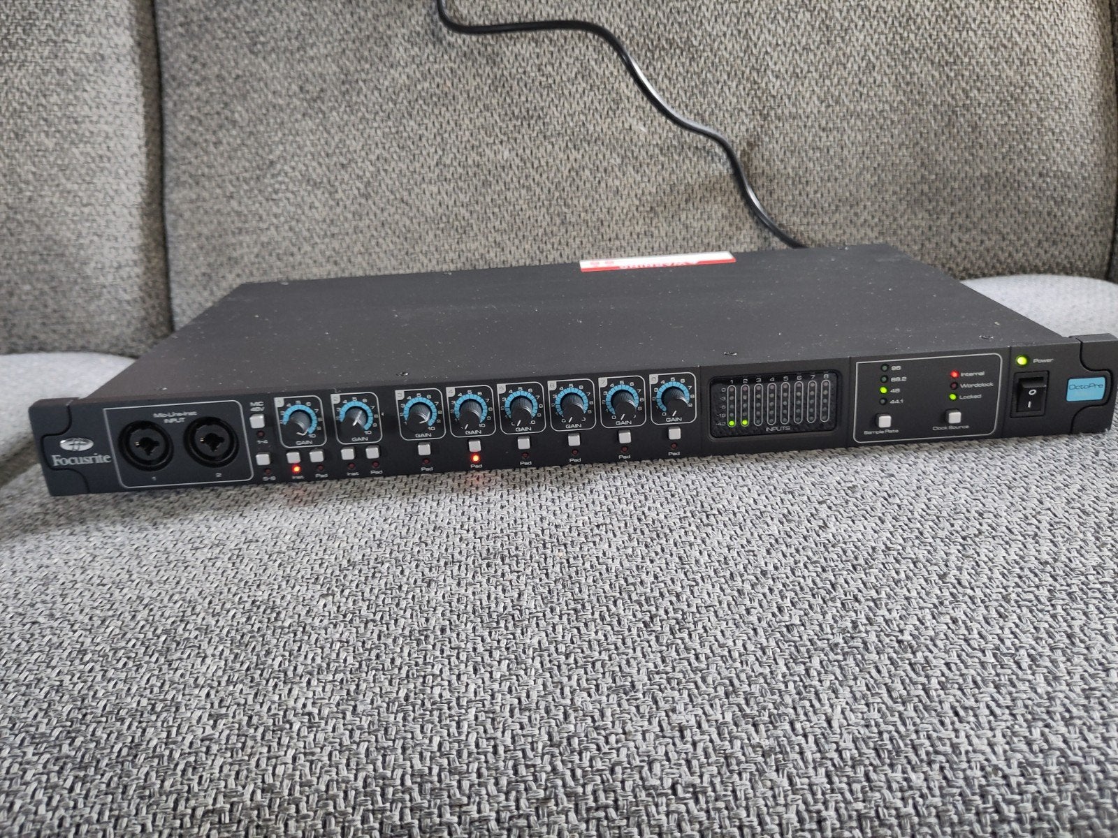 Focusrite Octopre 8 kanaals microfoon voorversterker, Ophalen of Verzenden, Zo goed als nieuw, Minder dan 500 watt