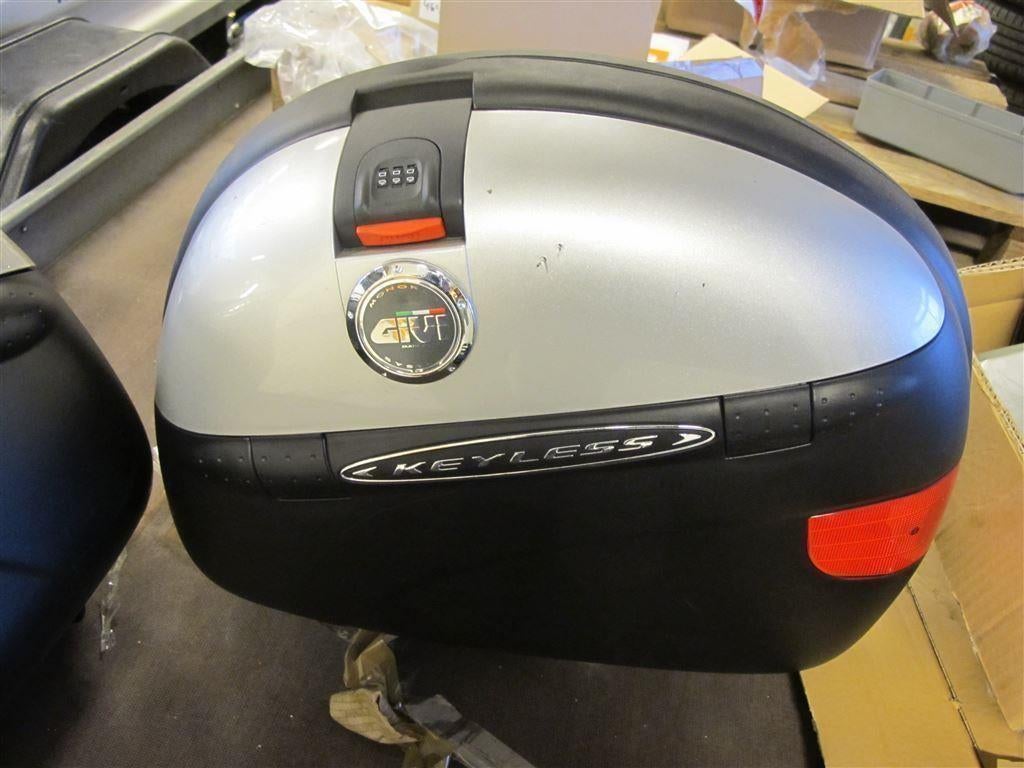 Honda 17 CB13000 givi zijkoffers met keyless koffers en topk, Ophalen of Verzenden, Gebruikt