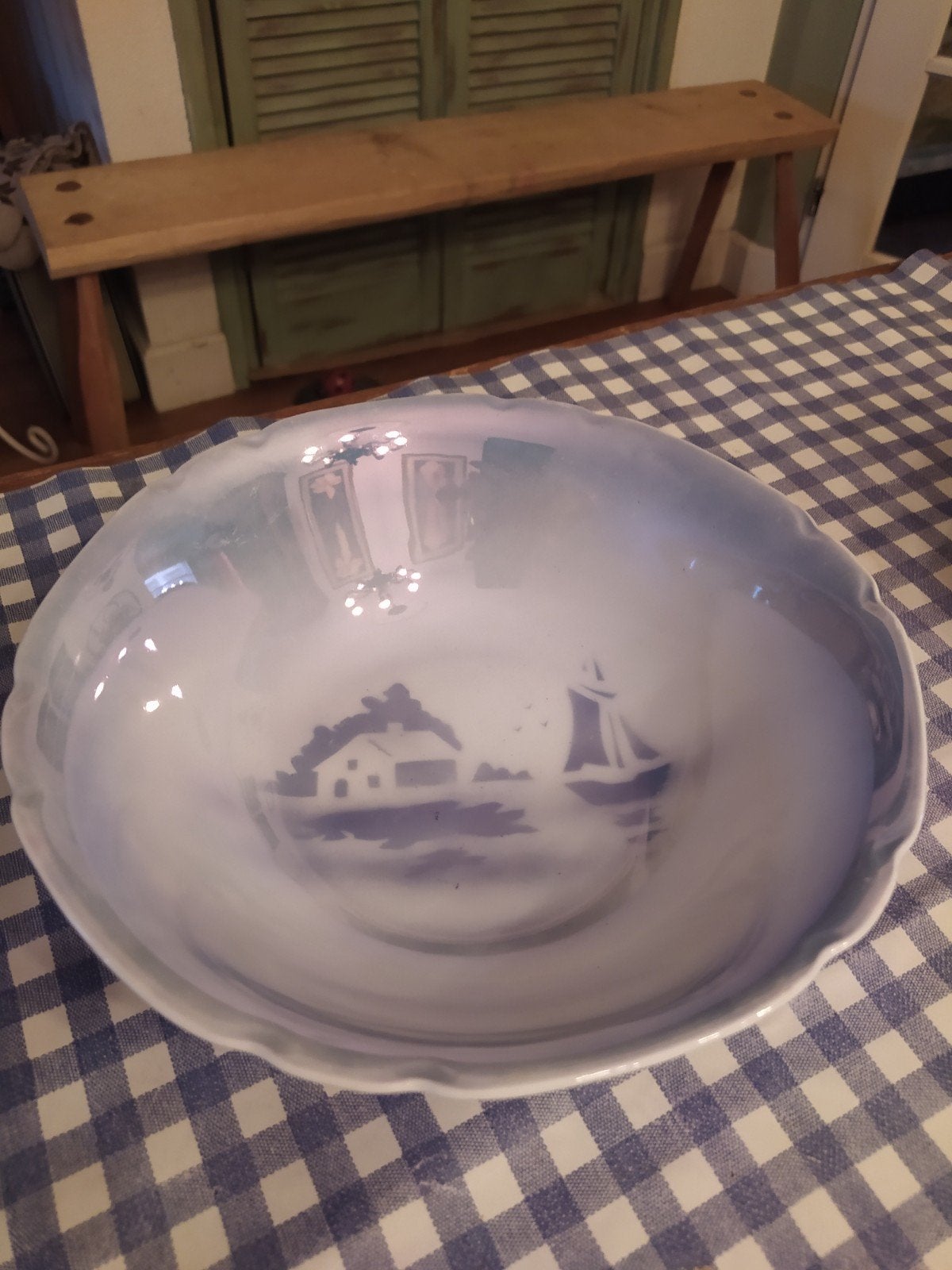 Victoria China Czechoslovakia Kom Schaaltje met Zeilboot, Ophalen of Verzenden