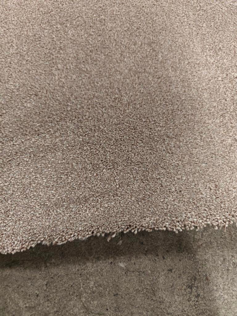 Prachtige coupon tapijt beige/zandkleur 9.80 x 4.00, Ophalen, 75 m² of meer, Beige, Nieuw