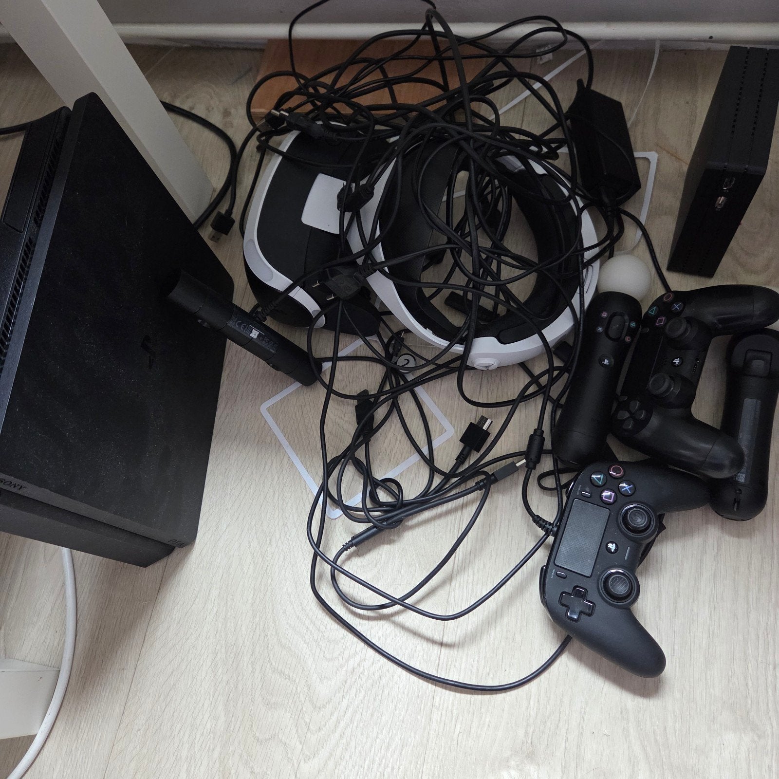PlayStation 4 met VR-headset en controllers, Ophalen of Verzenden, Gebruikt, Met 2 controllers, Original