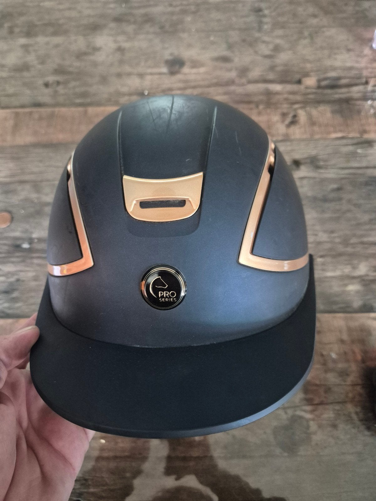 Pro series cap maat L ,  rose gold  afwerking, Ophalen of Verzenden, Nieuw, Dressuur
