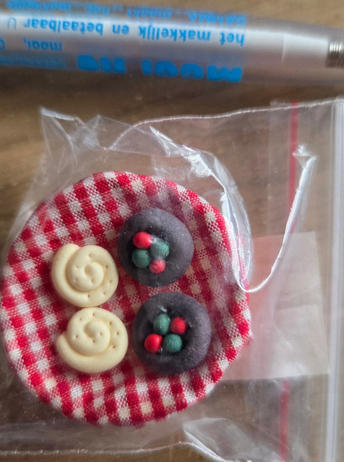 Miniatuur knutselsetje met gebakjes, Hobby en Vrije tijd, Overige thema's, Nieuw, Meerkleurig, Ophalen of Verzenden
