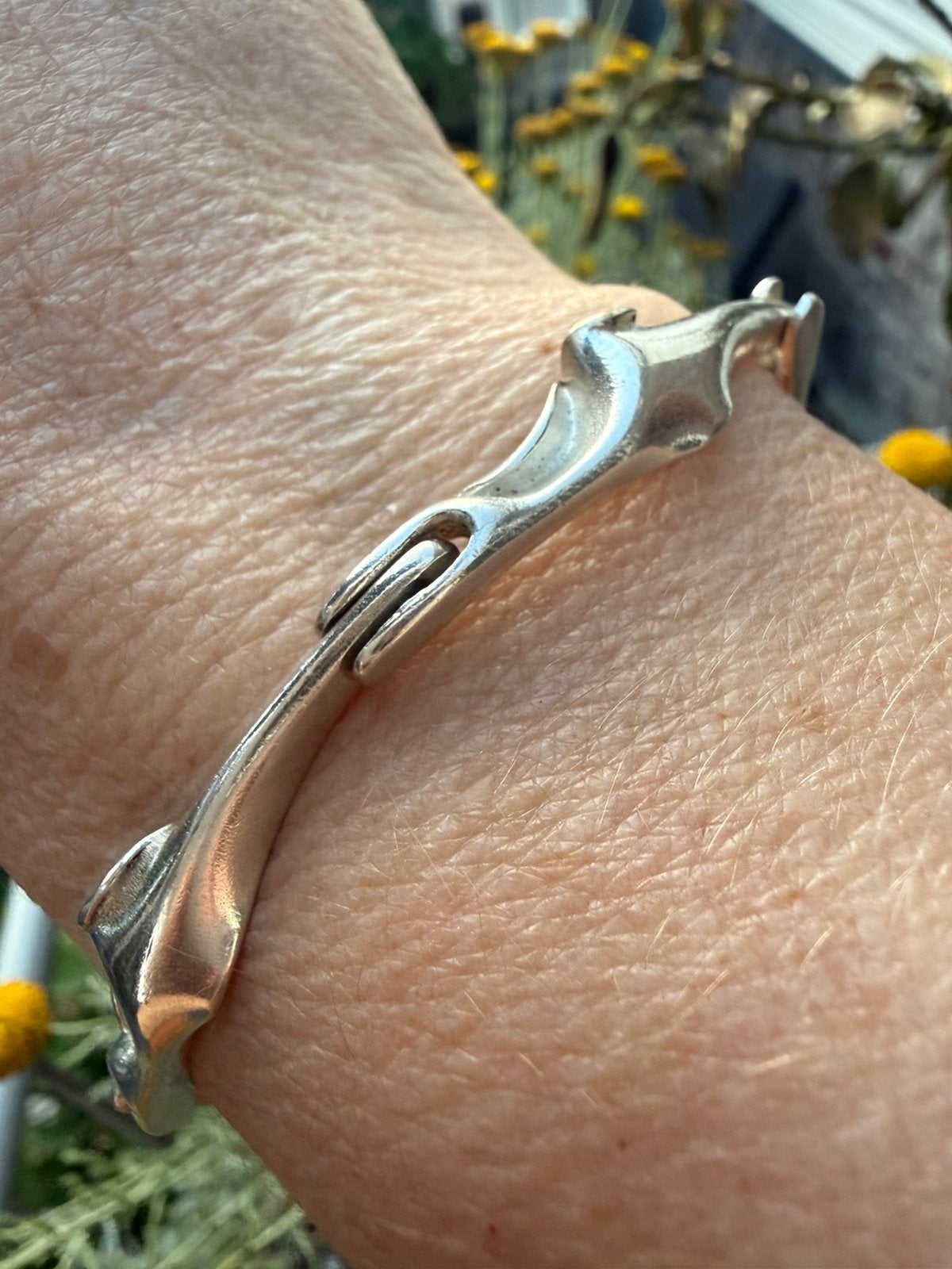 R247/Zilveren MATTI HYVARINEN modernist armband FINLAND, Sieraden, Tassen en Uiterlijk, Armbanden, Gebruikt, Verzenden, X, Zilver