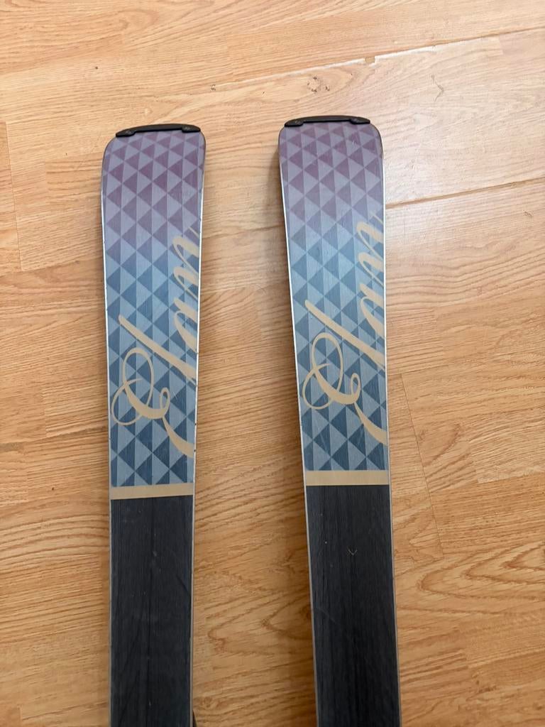 Dames Skis, Overige merken, 140 tot 160 cm, Gebruikt, Ophalen of Verzenden