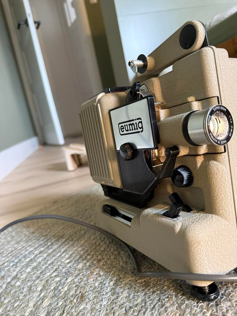 Eumig P8 - 8mm Filmprojector, Ophalen, Zo goed als nieuw