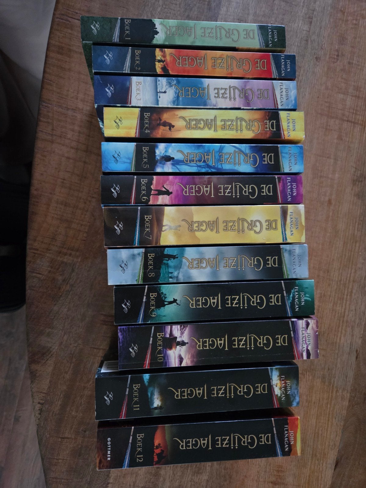 De Grijze Jager serie - Boeken 1 t/m 12 - John Flanagan, Boeken, Ophalen of Verzenden, Zo goed als nieuw, John Flanagan