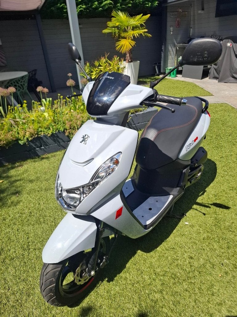 Te koop: prachtige Peugeot Kisbee R, Ophalen, Overige modellen, Maximaal 45 km/u, 49 cc
