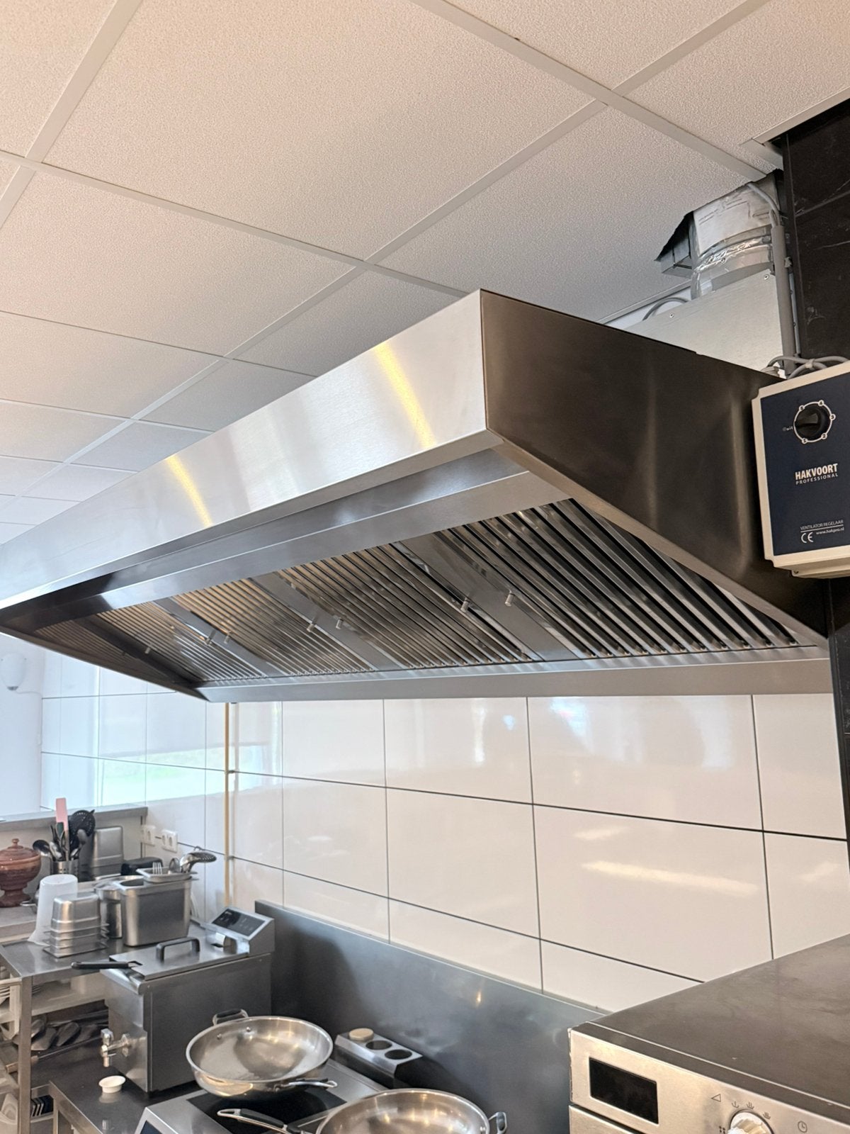 Complete professionele horecakeuken en horeca-inventaris, Zakelijke goederen, Ophalen, Gebruikt, RVS Meubilair