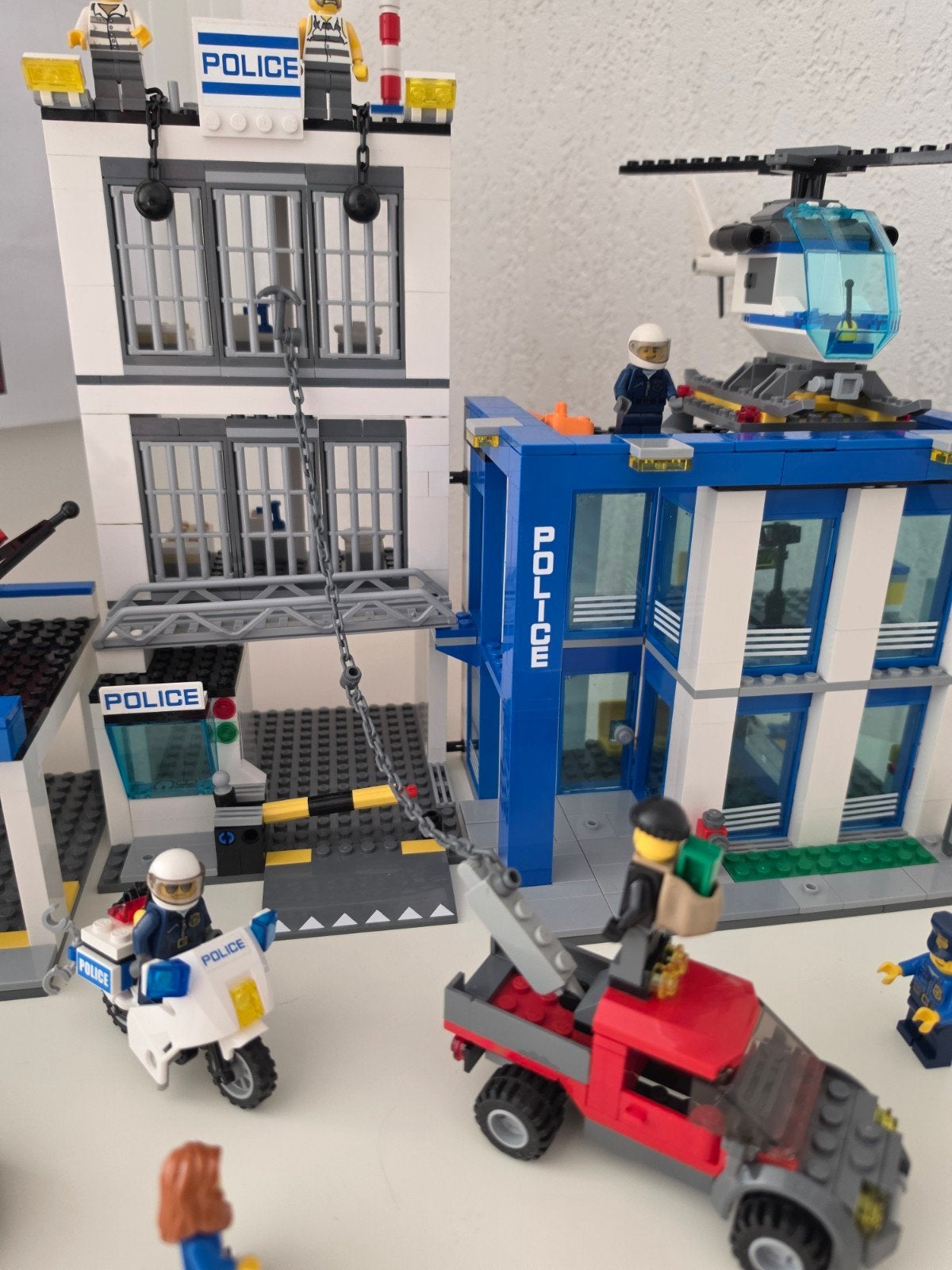Lego City Politiebureau 60047 - Compleet met instructies, Kinderen en Baby's, City, Lego, Ophalen of Verzenden, Zo goed als nieuw