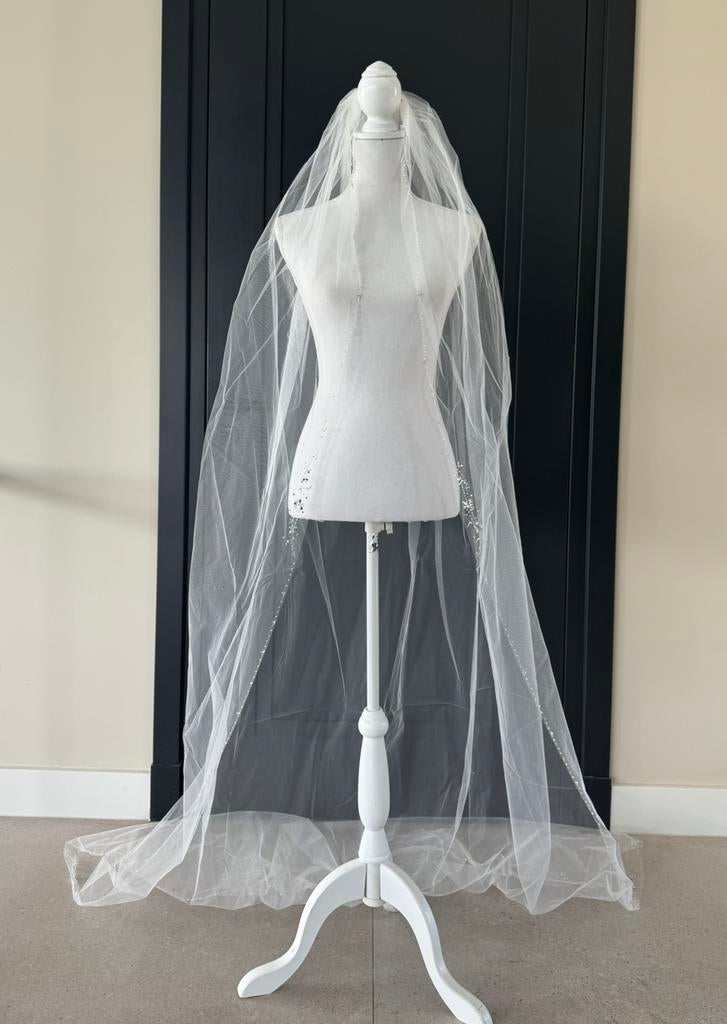 Nieuw! Calanthe bruidssluier met kristallen, 250 cm!, Ophalen of Verzenden, Nieuw, Accessoires
