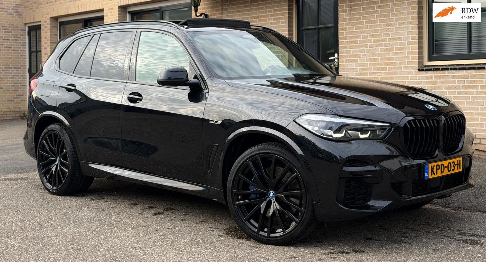 BMW X5 XDrive45e High Executive|M SPORT|FULL OPTIONS, Auto's, Dealer onderhouden, Gebruikt, Zwart, Vierwielaandrijving