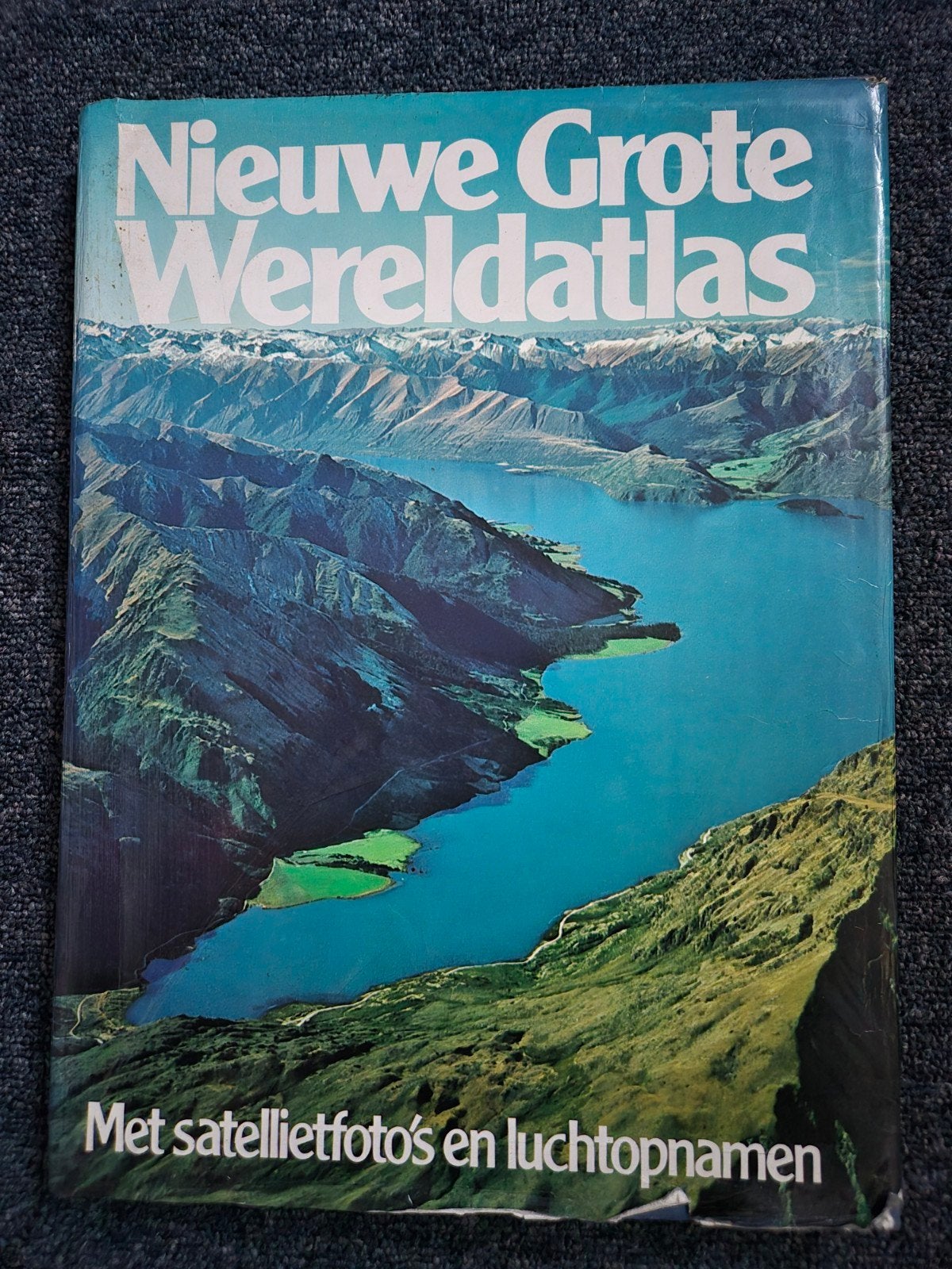 Vintage Atlas (1977) - Nieuwe Grote Wereldatlas Elsevier, Boeken, Atlassen en Landkaarten, Ophalen of Verzenden, 1800 tot 2000