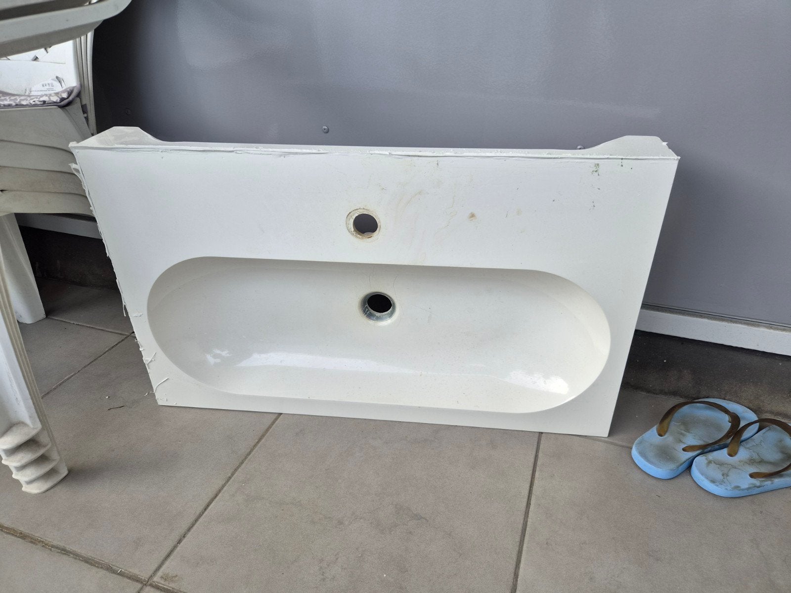 gratis af te halen wastafel, Huis en Inrichting, Badkamer | Badkamermeubels, Ophalen, 50 tot 100 cm, Minder dan 100 cm, Wasbak of Wastafel