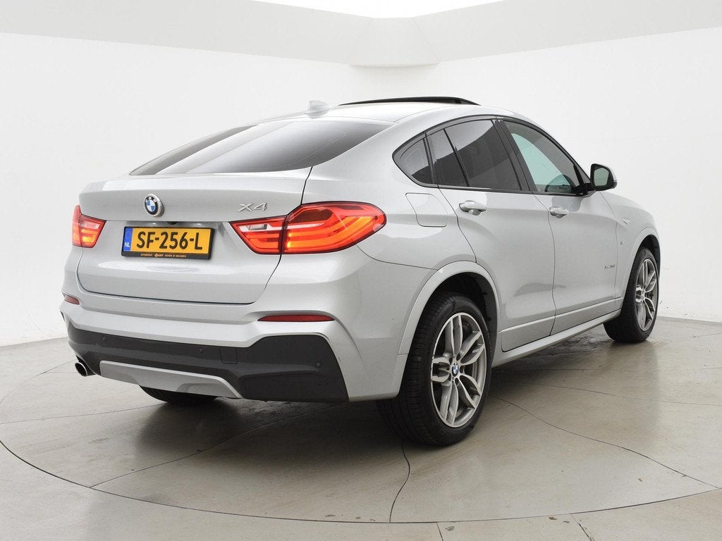 BMW X4 xDrive20d 190 PK M-SPORT + SCHUIFDAK | HEAD-UP | 360, Automaat, 2000 kg, Leder en Stof, Bedrijf