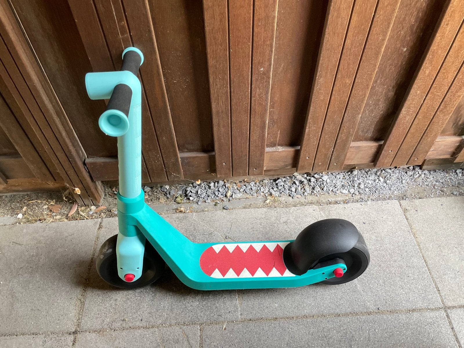 Razor step voor kinderen - Haai design, Fietsen en Brommers, Steps, Ophalen, Zo goed als nieuw, Gewone step