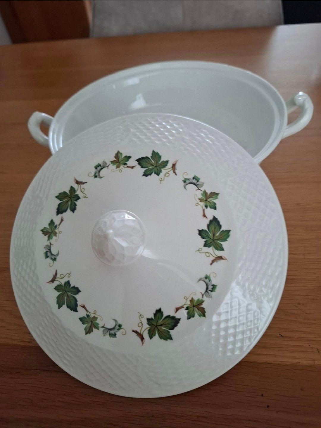 Marlborough Old English  Ironstone Concord dekschaal, Ophalen of Verzenden