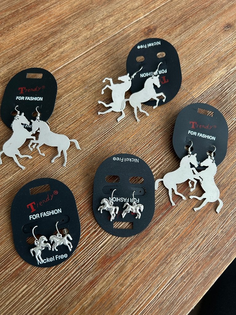 Oorbellen paarden, Overige materialen, Hangers, Nieuw, Ophalen of Verzenden