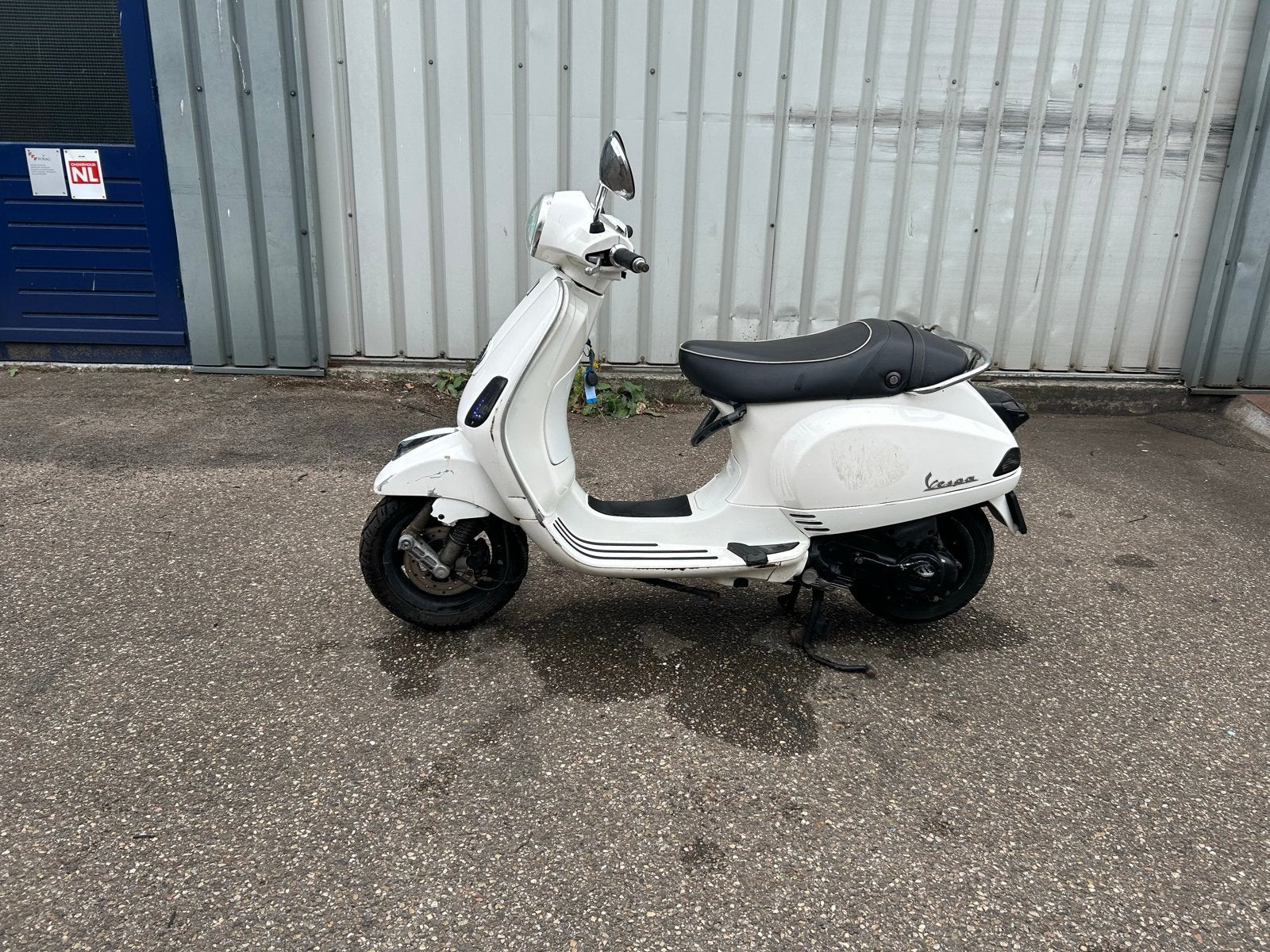 Vespa LX50 4T4V 2012  Grote beurt, nieuwe accu, incl. sloten, Fietsen en Brommers, Ophalen, Gebruikt, Overige modellen, Maximaal 45 km/u