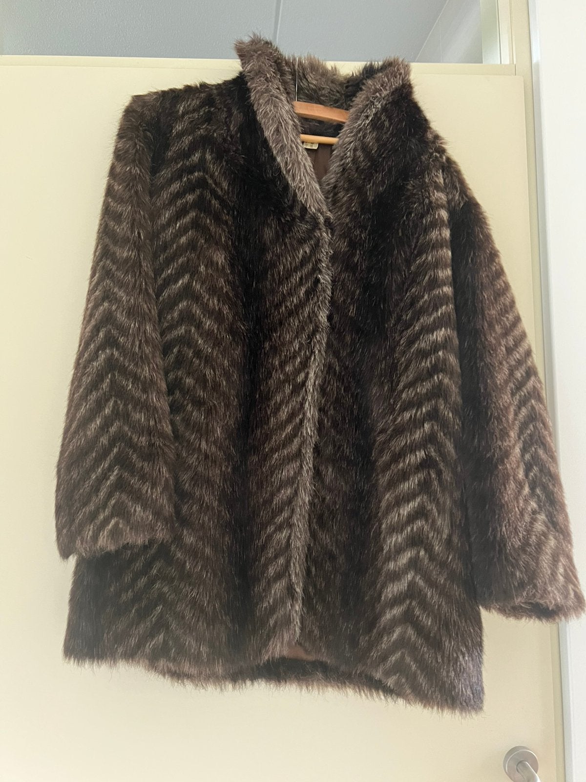 Namaak bontjas Vintage, Kleding | Dames, Ophalen of Verzenden, Zo goed als nieuw, Maat 38/40 (M), Bruin
