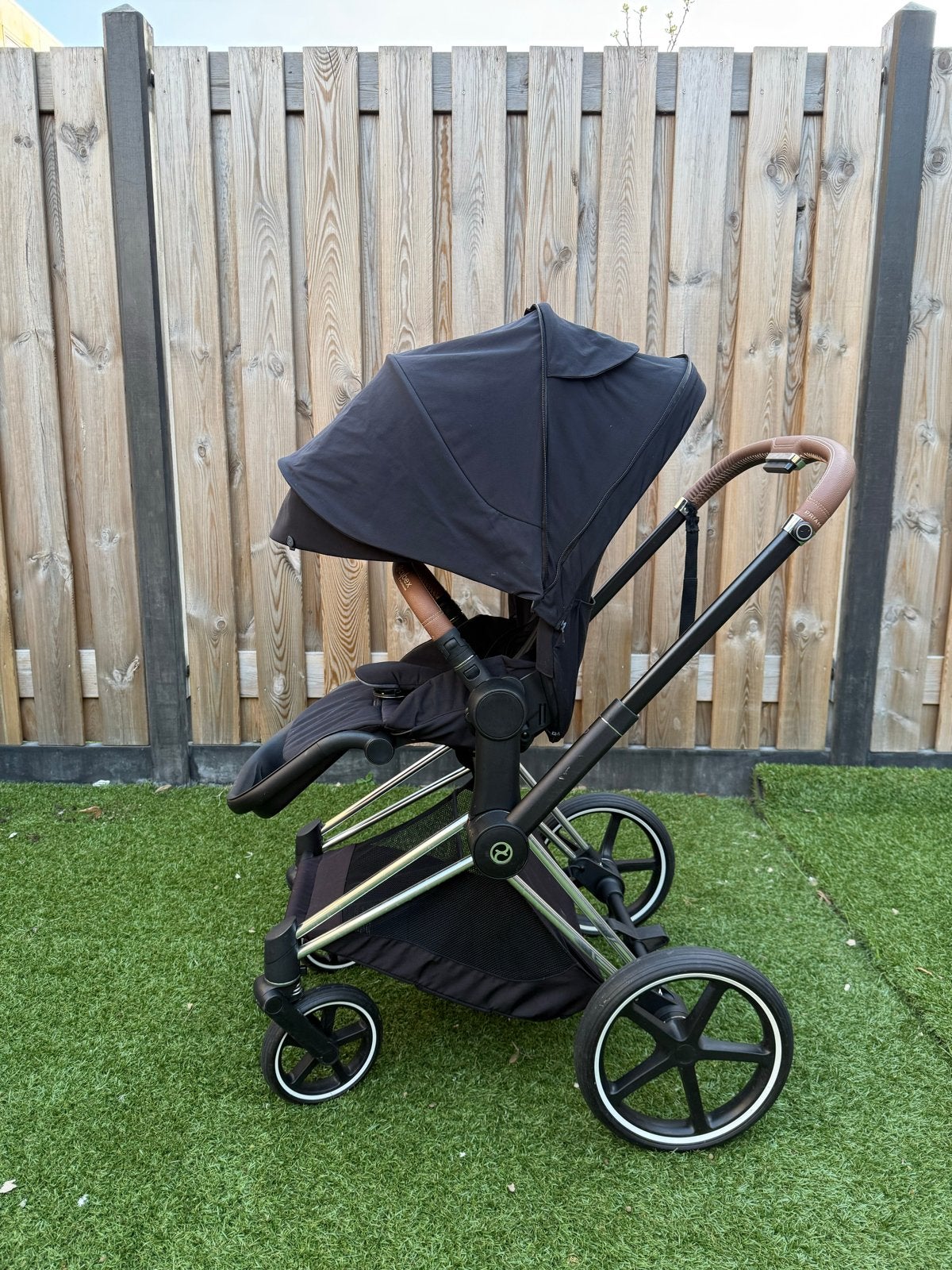 Cybex Priam Kinderwagen met Babywieg +Autostoel –nette staat, Kinderen en Baby's, Buggy's, Ophalen, Zo goed als nieuw