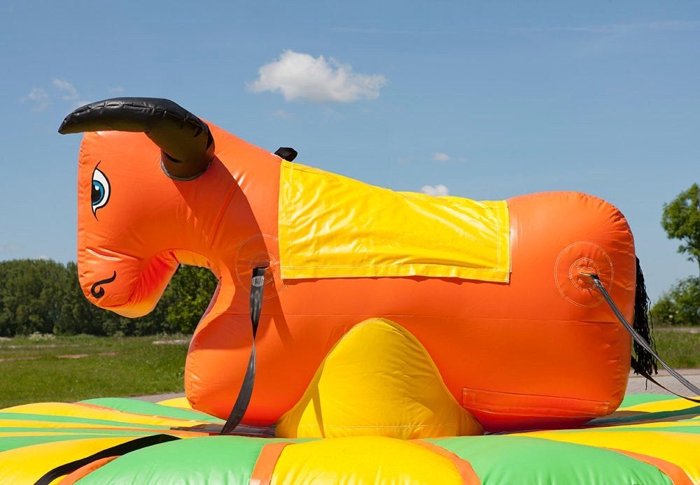 Springkussen trekrodeo, Hobby en Vrije tijd, Ophalen, Zo goed als nieuw, Overige