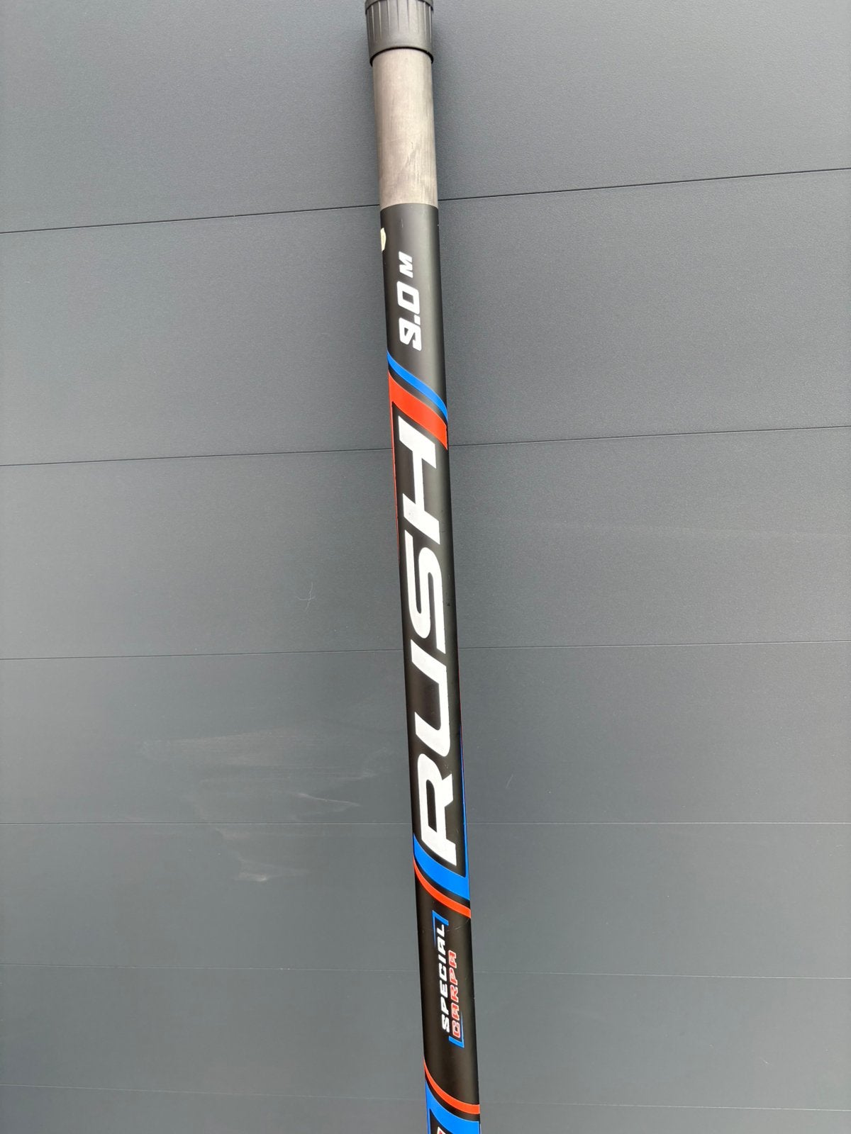 Colmic Rush karper vaste stok 9M. (nieuwstaat), Watersport en Boten, Ophalen of Verzenden, Nieuw, Vaste hengel