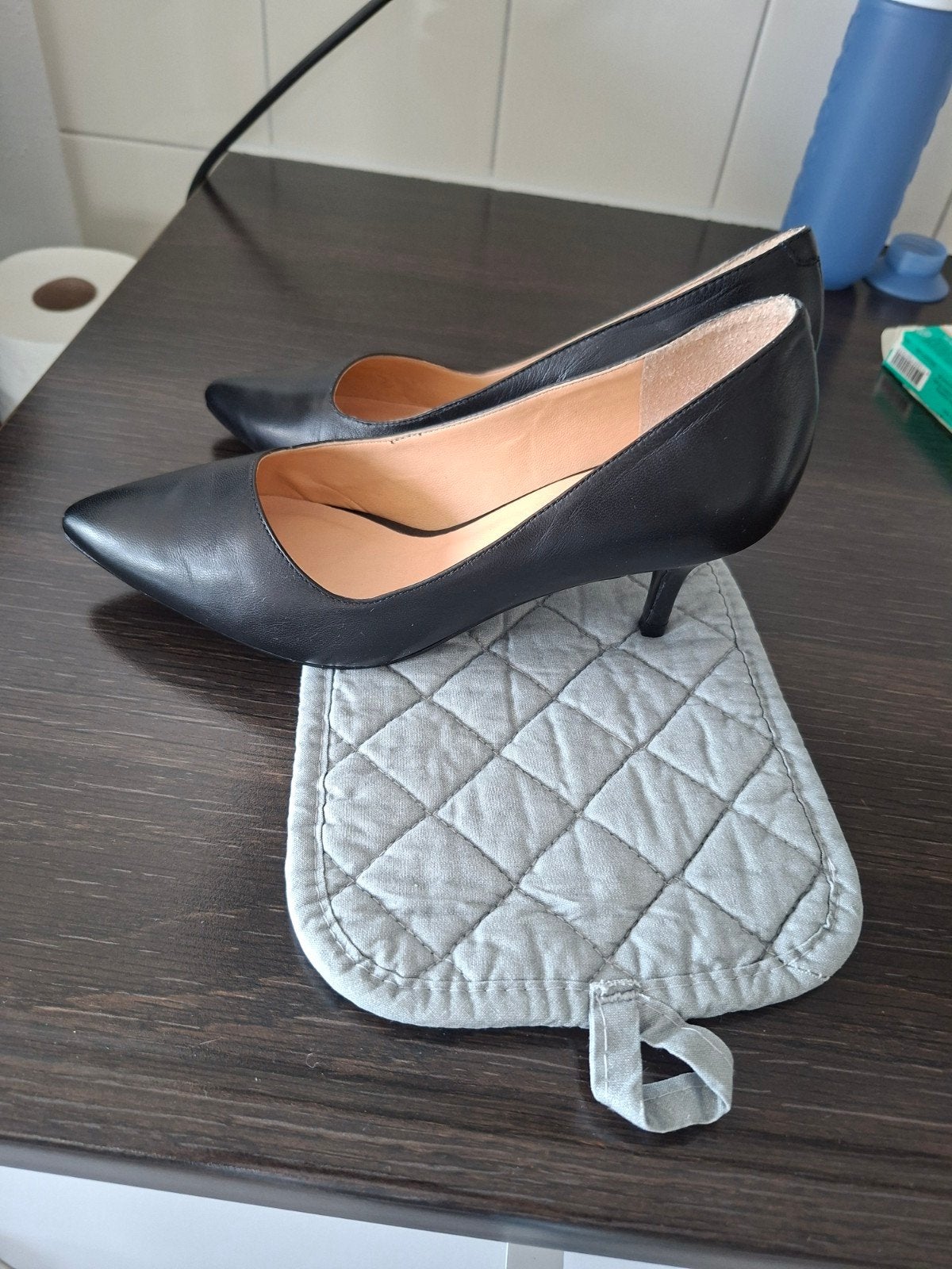 leren pump maat 36 nooit gedragen, Ophalen, Nieuw, Zwart