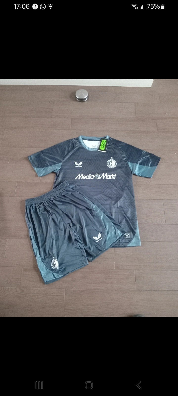 Feyenoord uit tenue Volwassenen Maat M Nieuw, Maat M, Ophalen of Verzenden, Nieuw, Set