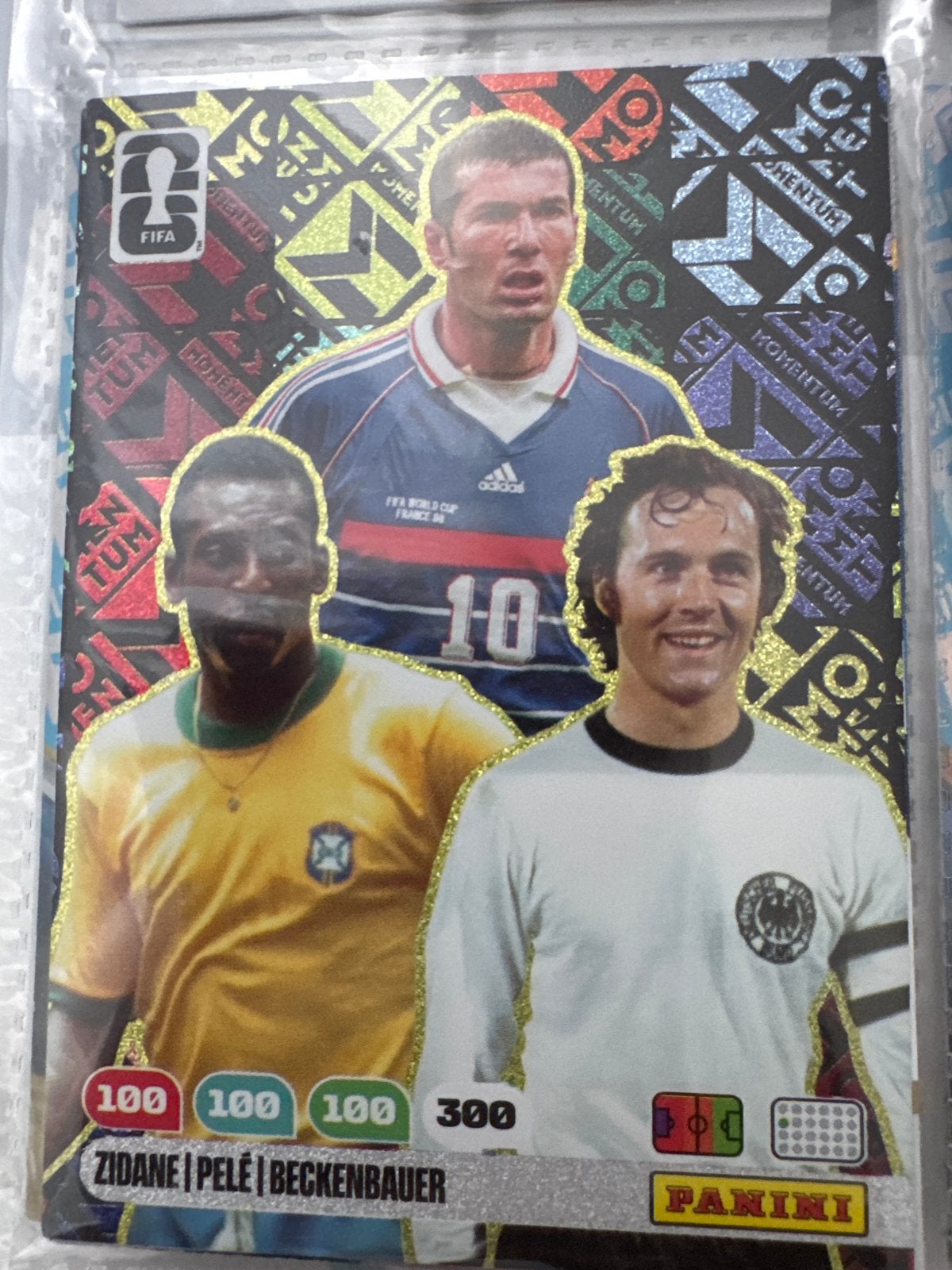 Panini FIFA Momentum Kaart: Zidane, Pelé, Beckenbauer, Ophalen of Verzenden, Zo goed als nieuw, Overige sporten, Spelerskaart