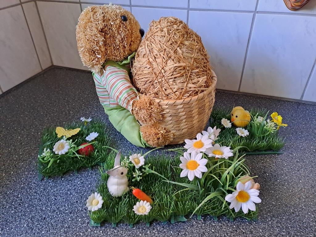 Paasdeco paashaas met ei van stro, Diversen, Pasen, Ophalen of Verzenden, Zo goed als nieuw, N.v.t, N.v.t