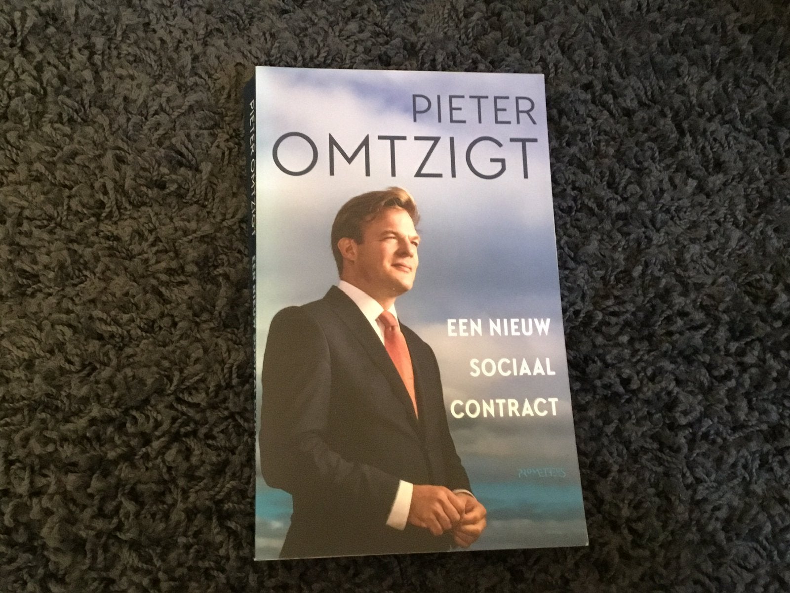 Pieter Omzigt  Een nieuw sociaal contract, Ophalen of Verzenden, Zo goed als nieuw, Politiek