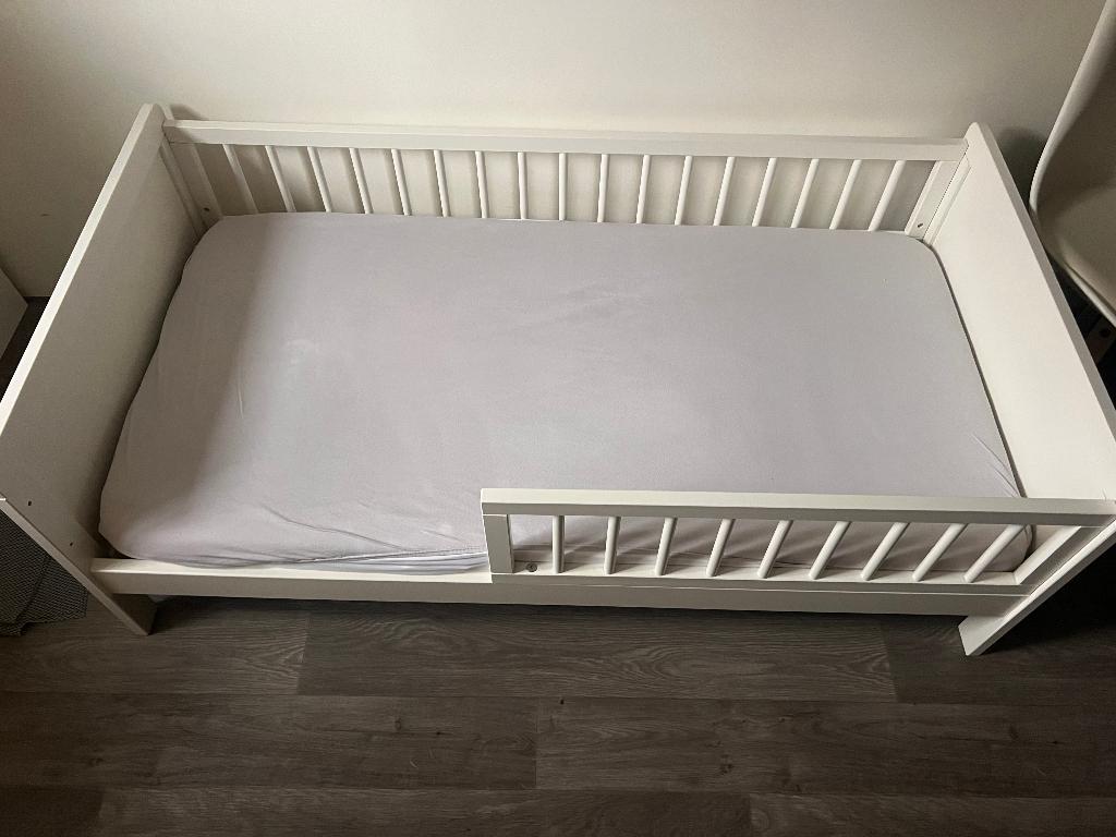 Peuterbed Petit Amelie 70x140 cm, Kinderen en Baby's, Kinderkamer | Bedden, Ophalen, Gebruikt, 70 tot 85 cm, 140 tot 160 cm
