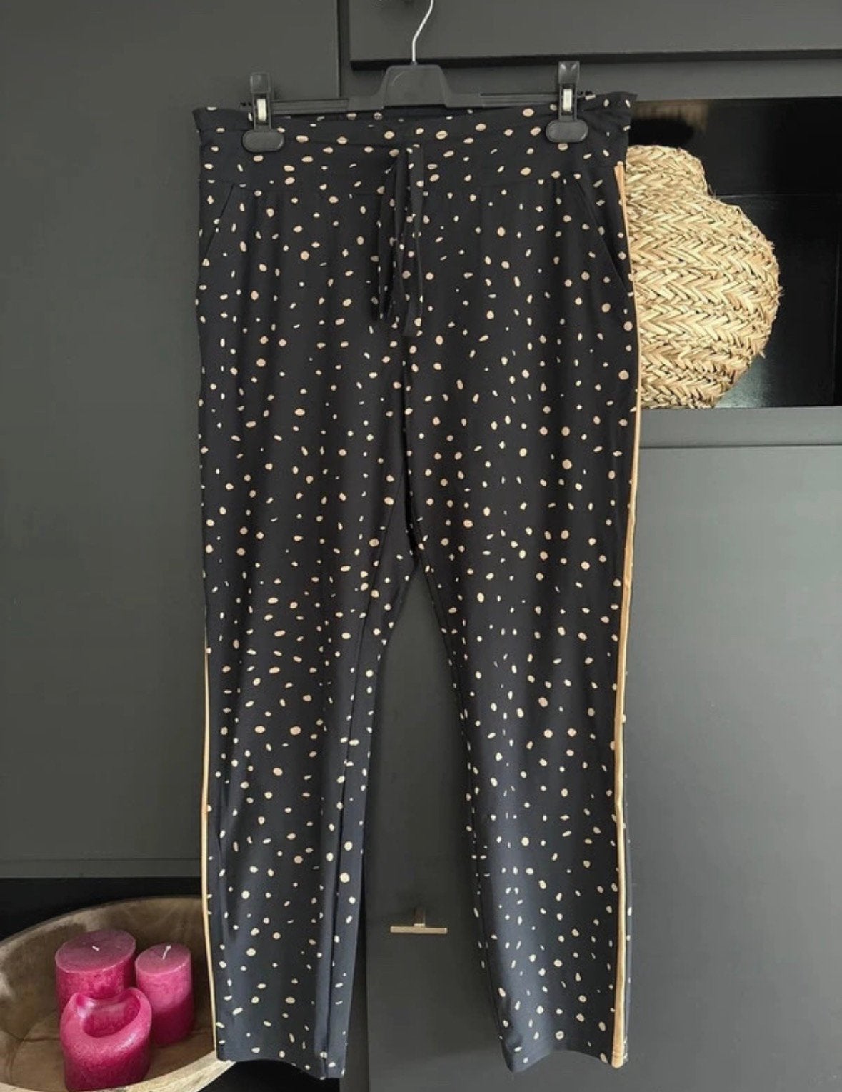 Leuke broek studio anneloes, Zwart, Maat 42/44 (L), Ophalen of Verzenden, Zo goed als nieuw