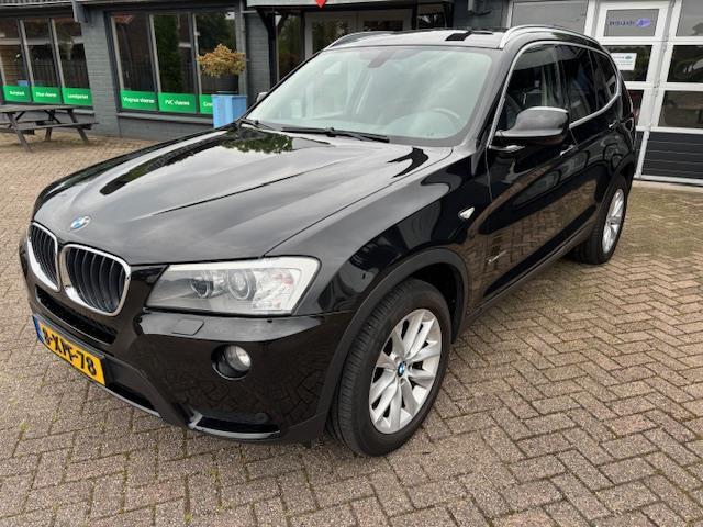 BMW X3 SDrive18d ECC LMV NAVi LEER TREKH KETTINGSET VV, Auto's, Automaat, Euro 5, Achterwielaandrijving, Zwart