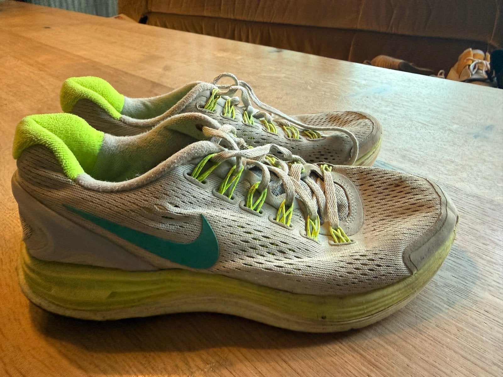 Nike hardloopschoenen - Maat 39, Ophalen of Verzenden, Sneakers of Gympen, Grijs, Gedragen