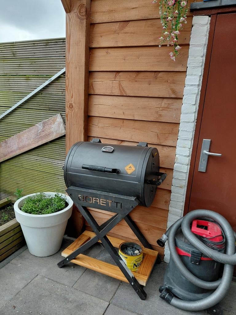 BORETTI BBQ, Ophalen