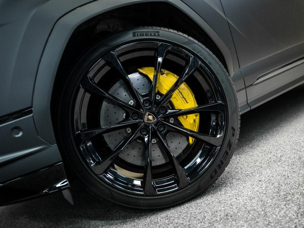 Lamborghini Urus 4.0 V8 S | Urus S | BTW | Akrapovic | Lucht, Automaat, Zwart, Bedrijf, Vierwielaandrijving