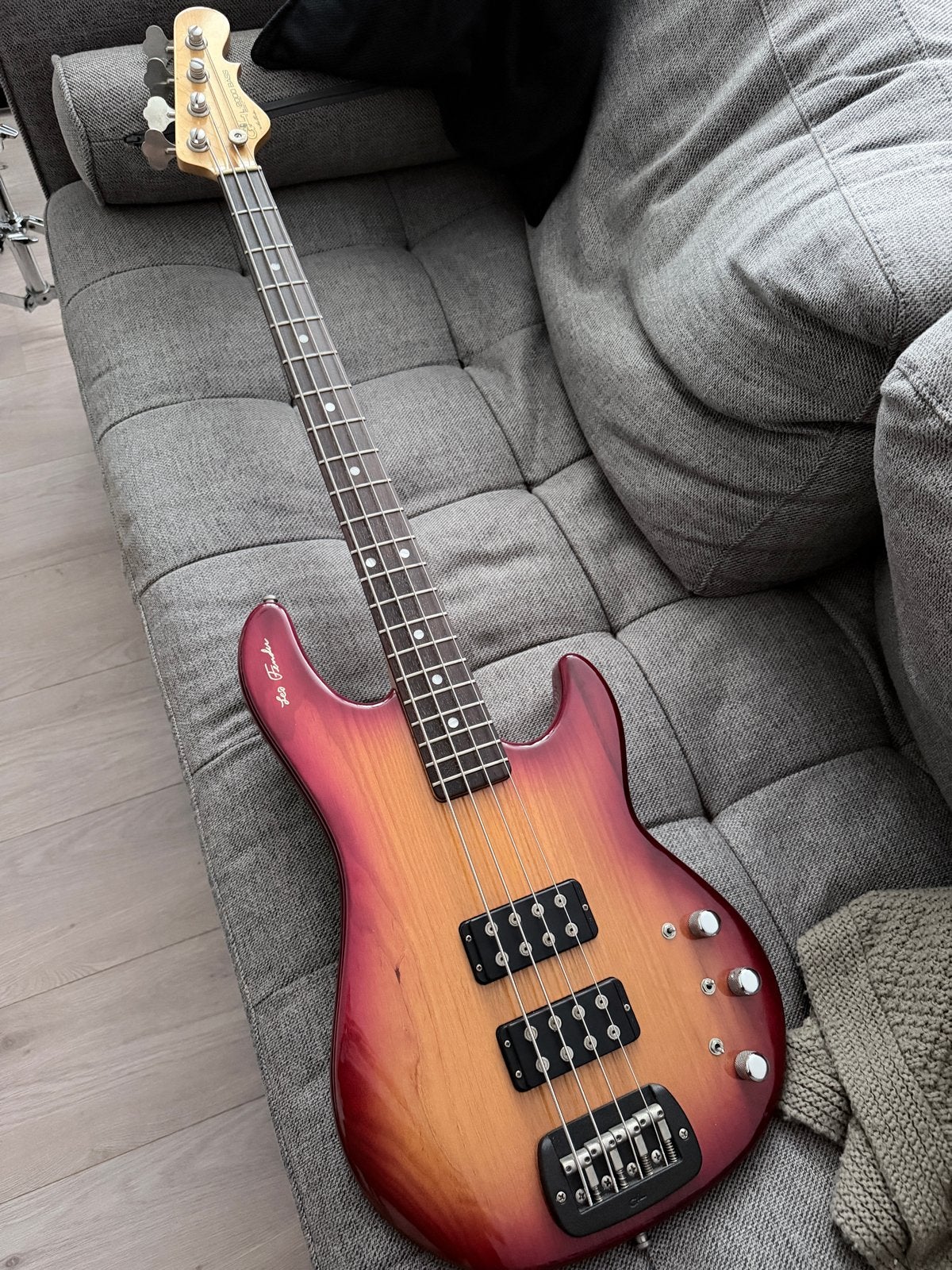 G&L L-2000 - USA Bas - Limited Edition Leo Fender., Muziek en Instrumenten, Snaarinstrumenten | Gitaren | Bas, Ophalen