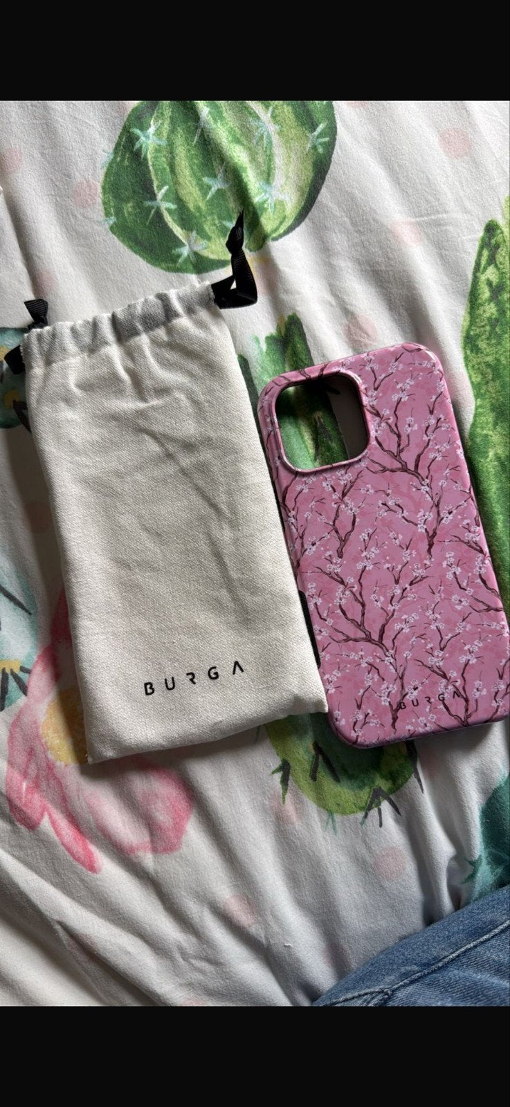NIEUW! Burga iPhone hoesje met kersenbloesem design, Kunststof, IPhone 13 Pro, Nieuw, Hoesje of Tasje