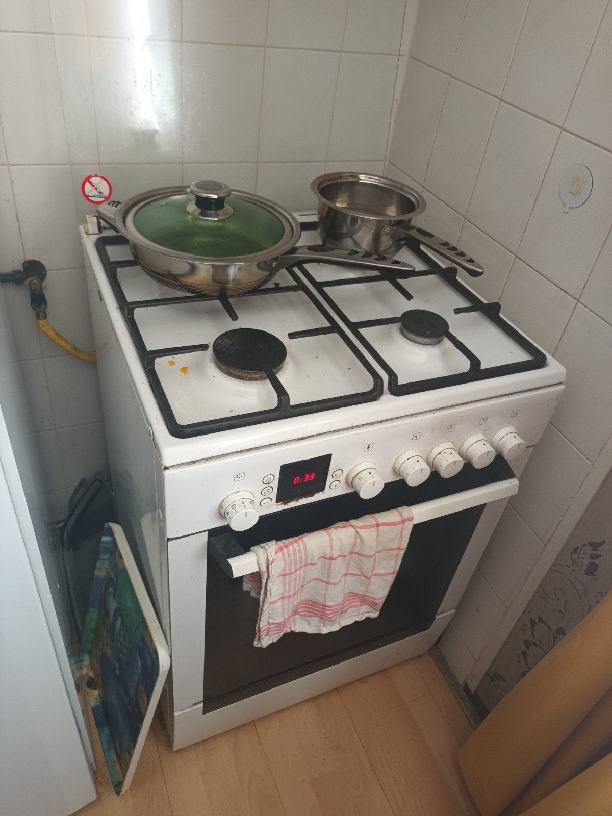 Fornuis gas met oven elektrisch, Witgoed en Apparatuur, Fornuizen, Ophalen, Gebruikt, 4 kookzones, Gas